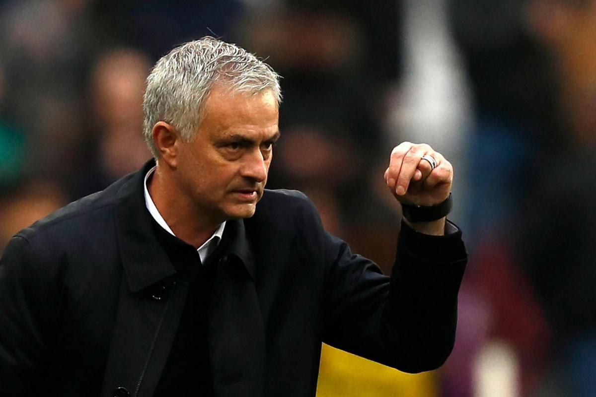 荷兰足球妖锋,穆里尼奥预测欧洲杯八强