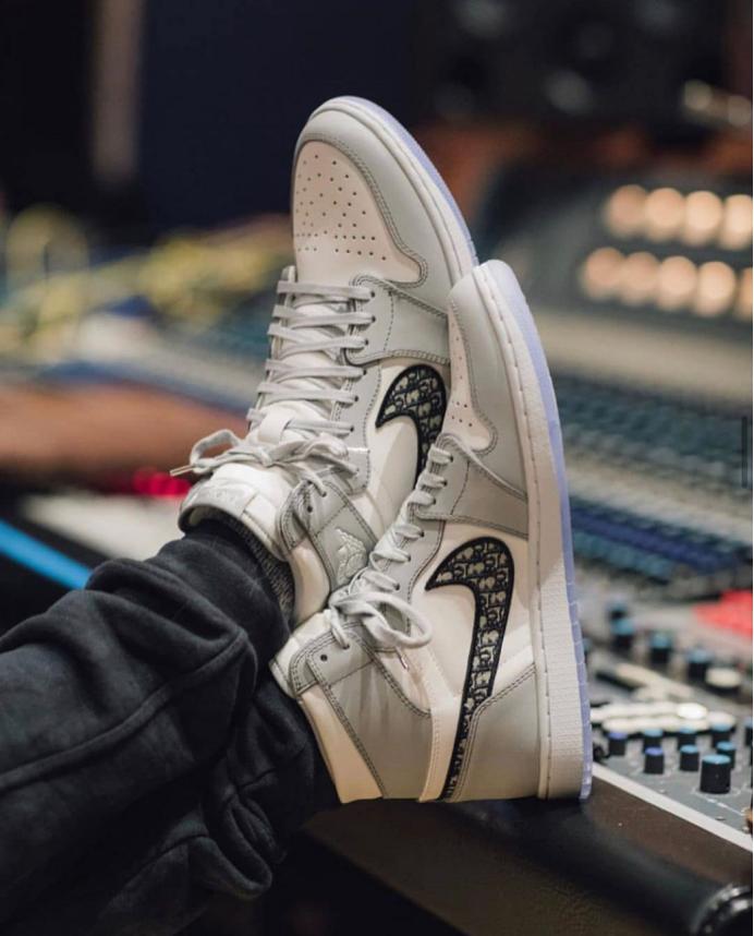 球鞋后缀ess是什么意思,球鞋后缀edge什么意思