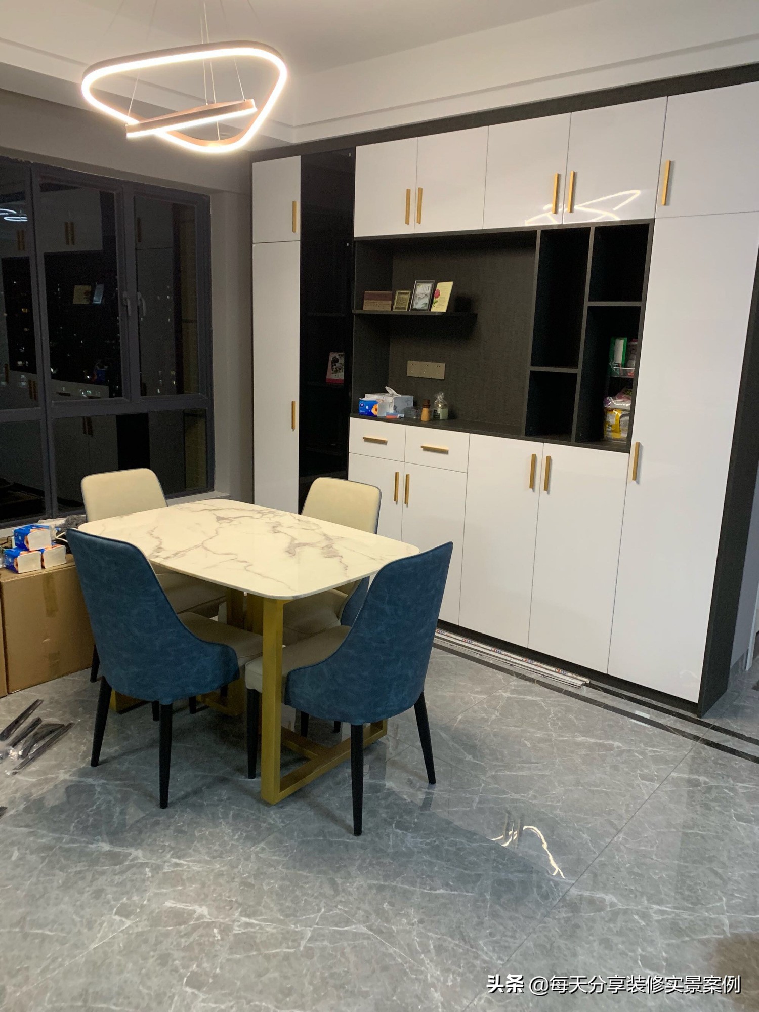 装修完房子邻居总参观,装修好了邻居们来参观