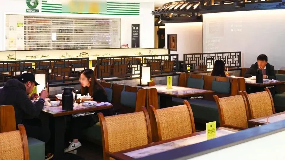 古法盐焗鸡爽爆了,传统盐焗鸡爆汁呈现