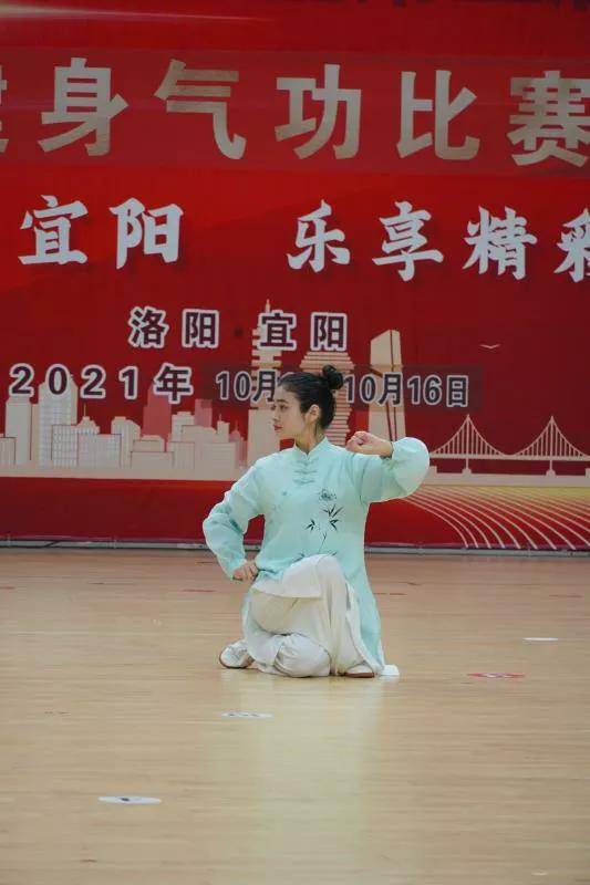 第十四届健身气功比赛视频,全民健身运动会健身气功比赛