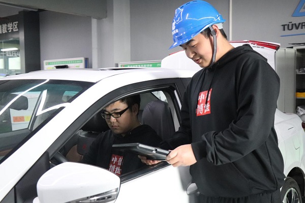 初高中生学汽车技术,读上海博世汽修学校有什么要求