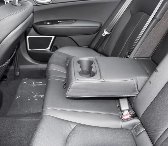 新款起亚k5值得购买吗,新款起亚k5值得买吗