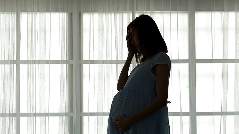 一个人承受了流产的委屈和心酸,一个人独自承受流产的痛苦