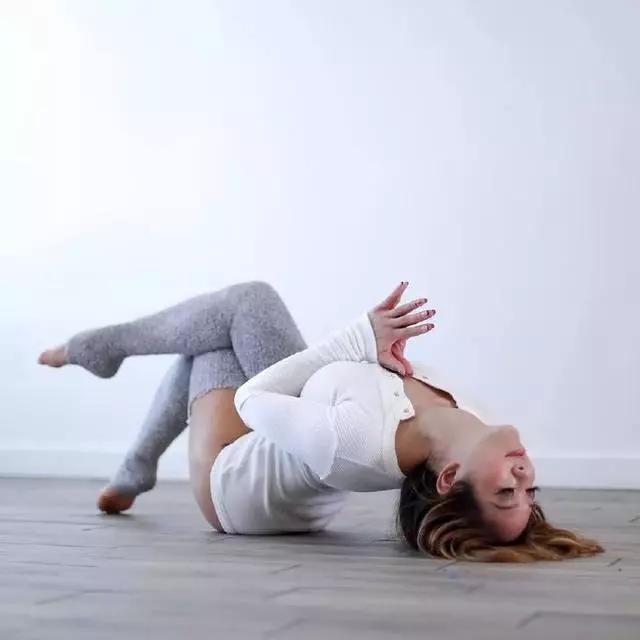 练瑜伽的最佳时间是什么年龄呢,练瑜伽应该多大年纪开始最合适