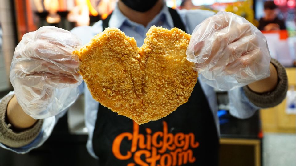 在鸡排风云面前,没人能逃得过“真香”定律!