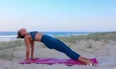瑜伽练习中如何做到正确“收腹”，启动“核心”力量呢？