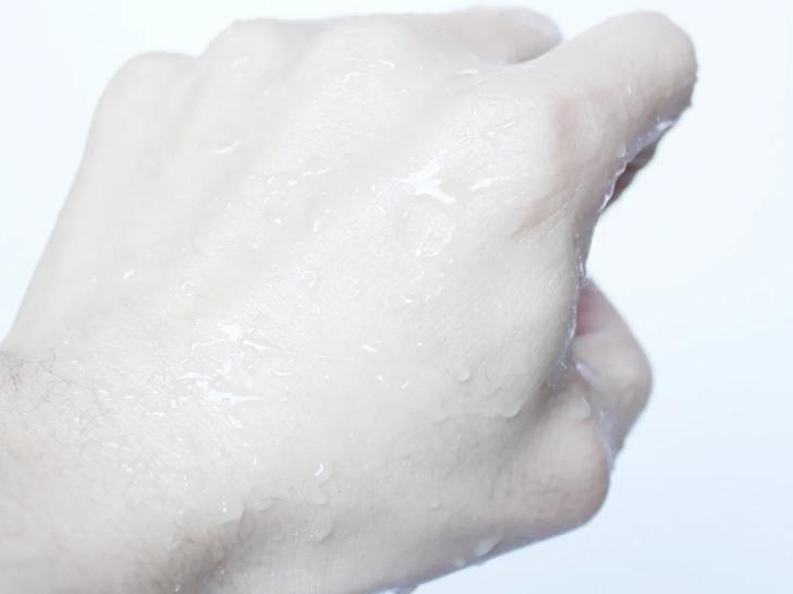 防晒霜界的“大哥大”不是安耐晒，而是理肤泉，全波段防护很良心