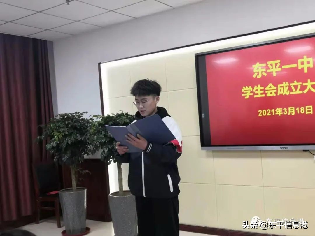 新学期开创新辉煌手抄报,新学期新希望再创新辉煌