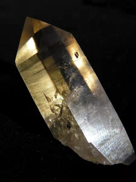 各种宝石原石的种类图片大全,高清彩色宝石原石图片大全