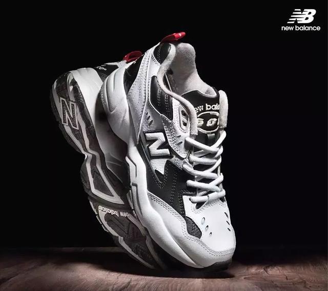 新百伦iu同款老爹鞋,新百伦iu同款老爹鞋多少钱