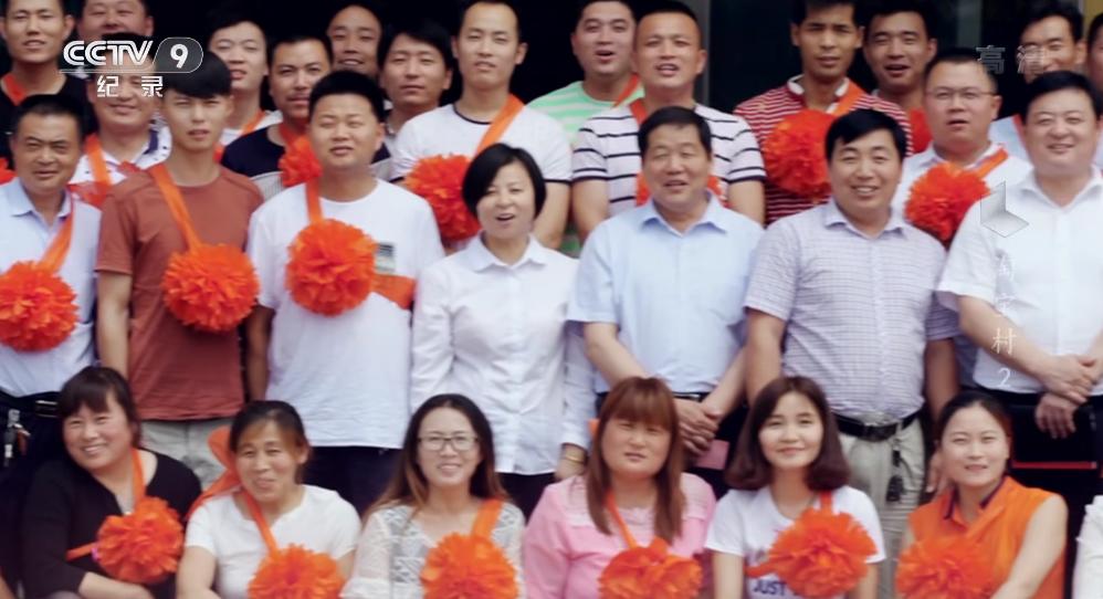 从贫困户到百万富翁的逆袭,百万农民逆袭史完整视频