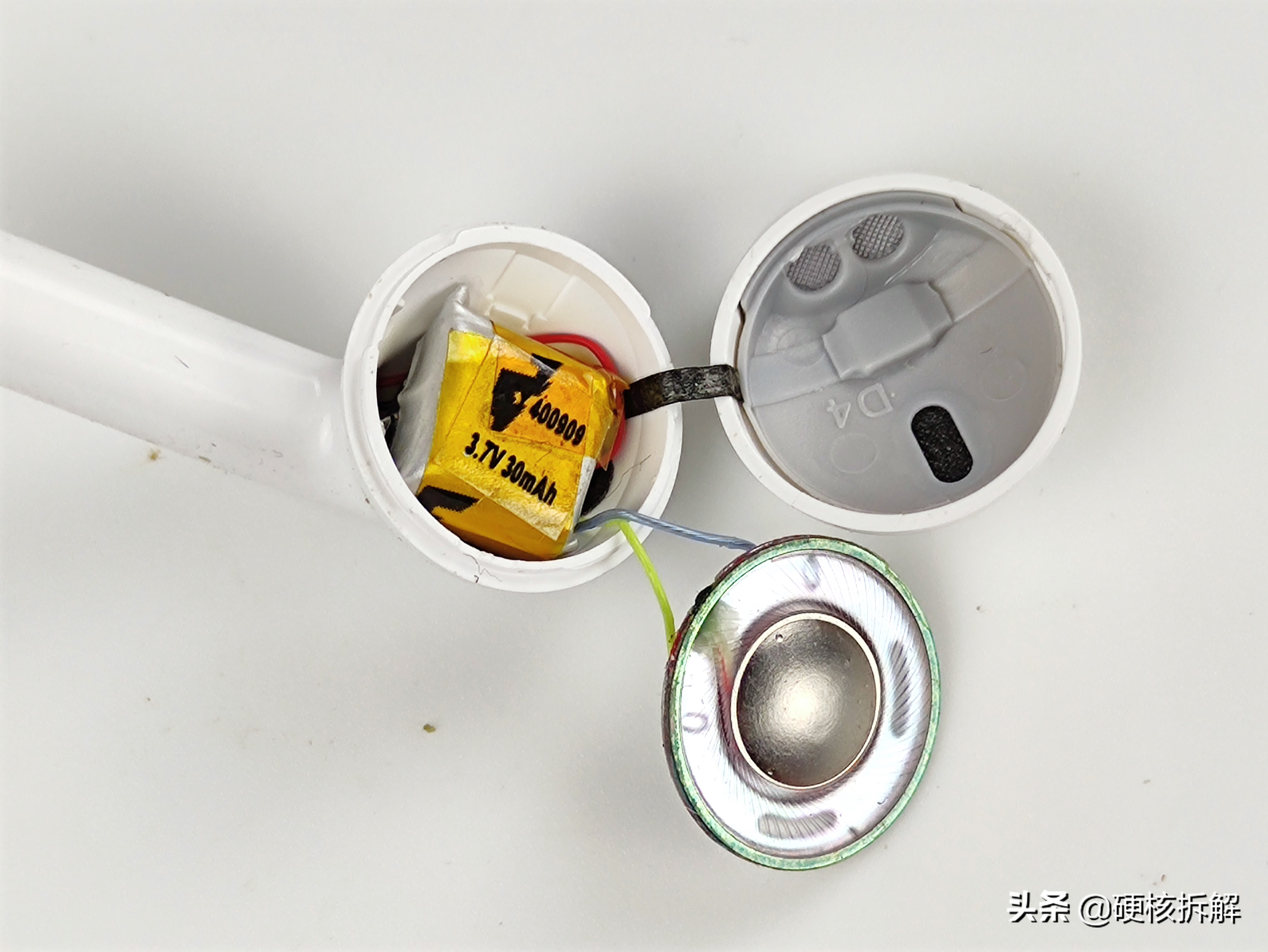 拆解苹果airpods和华强北airpods,拆解airpods耳机喇叭