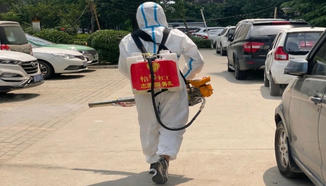 河南中牟：“怡馨”消杀防疫情志愿服务暖人心