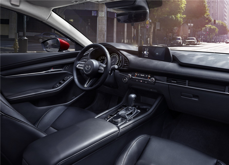 颜值昂克赛拉,颜值操控一流汽车