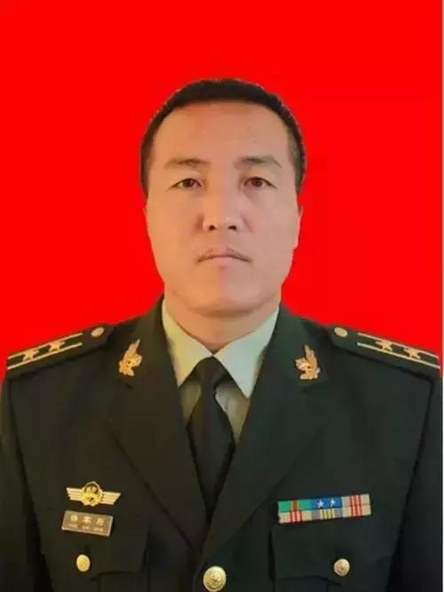 不穿军装的边防军人,军装公安边防