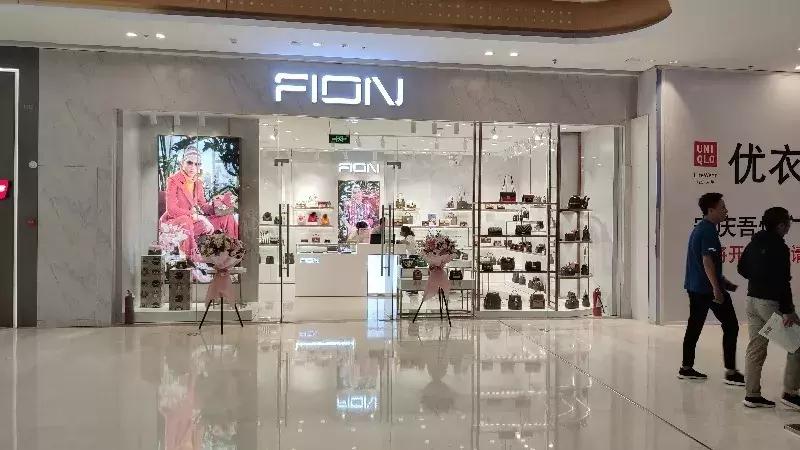 晴天霹雳！女票嫌弃我的七夕礼物，原因竟然是因为他……