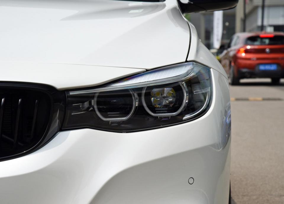 无框车门全车进口这是现在能买到最运动的3系