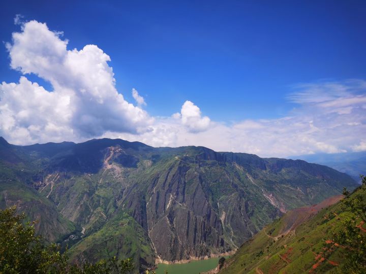 鏈邯甯傚疄楠屼腑瀛﹀北涓婅繍鍔ㄤ細,灞变笂鐨勮繍鍔ㄤ細