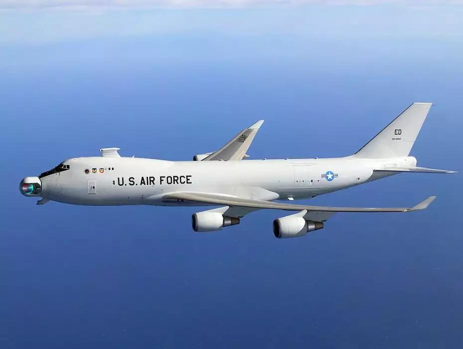 用激光笔可以干什么,可以照射月亮的激光笔