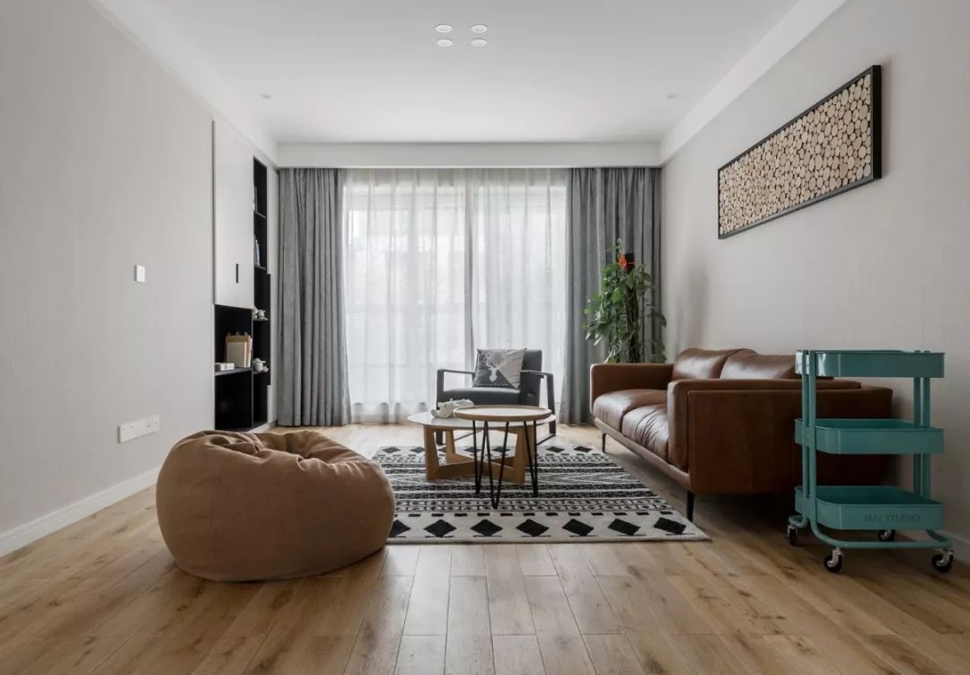 客厅太小怎么设计实用又好看,小客厅太小怎么装修效果最好