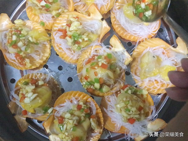 蒜蓉蒸扇贝的正宗做法,蒜蓉蒸扇贝的家常做法