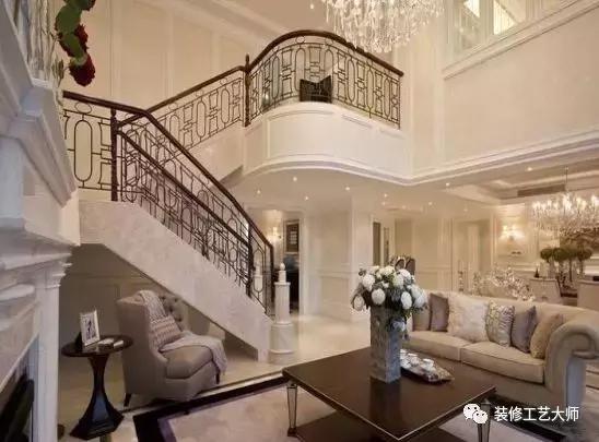 农村别墅楼梯下卫生间的设计,80平方米别墅楼梯怎么设计