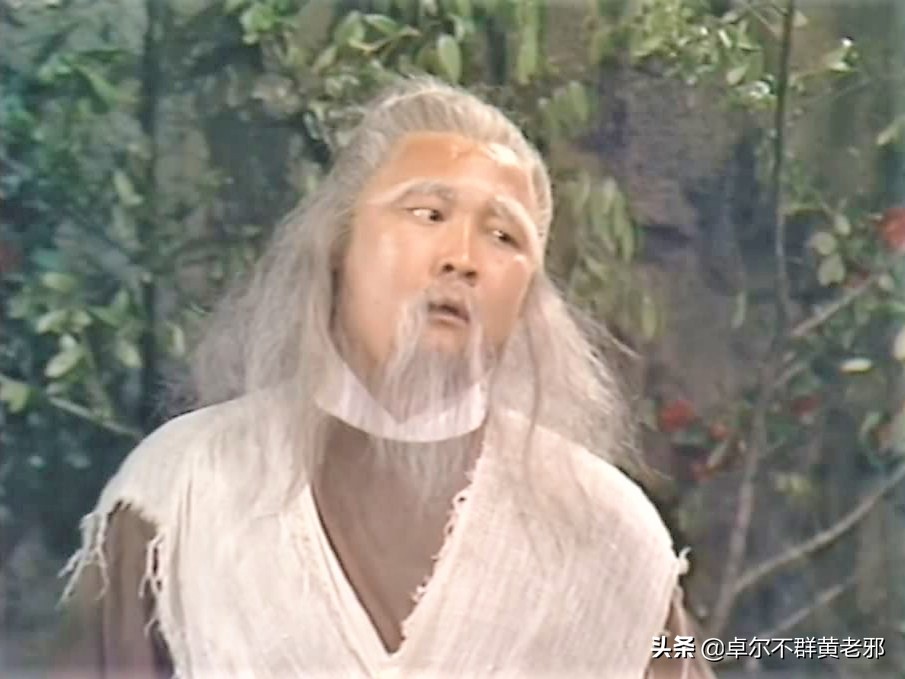 裘千仞单挑周伯通,从天下第一关到天下第一雄关