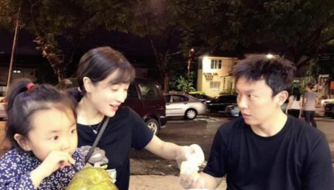 巅峰期突然隐退十位歌手,巅峰突然退圈的明星