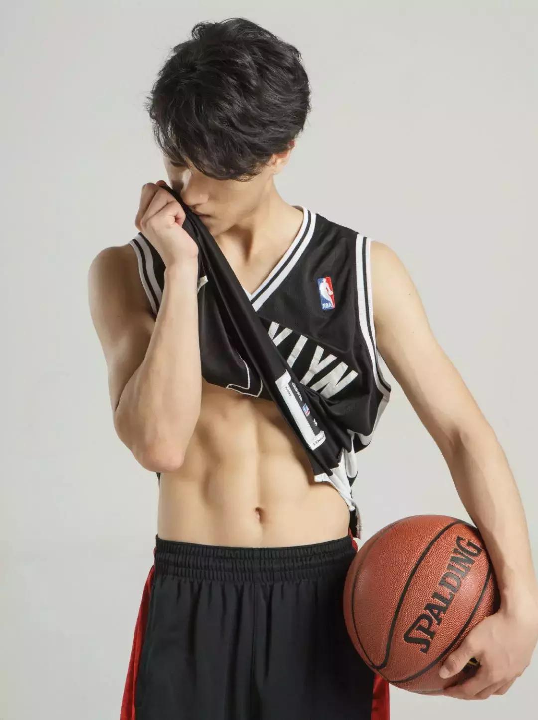 创2|又一批新鲜的小哥哥入库啦，现在入市稳赚不赔