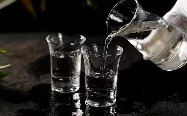 河北白瓶酒号称茅台,河北小白酒