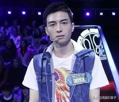 一张照片爆红的人,一张照片火了的帅哥