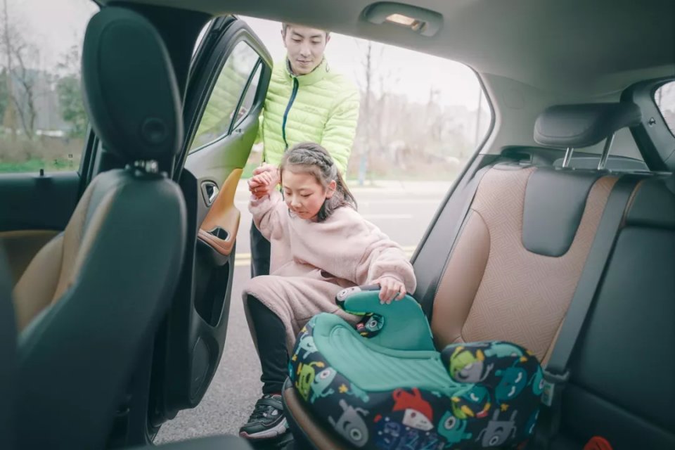 昂科拉gx碰撞视频,被低估的昂科拉gx