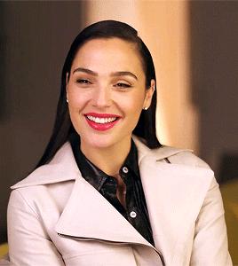 巴黎四季酒店美食,巴黎四季酒店的圣诞木柴蛋糕