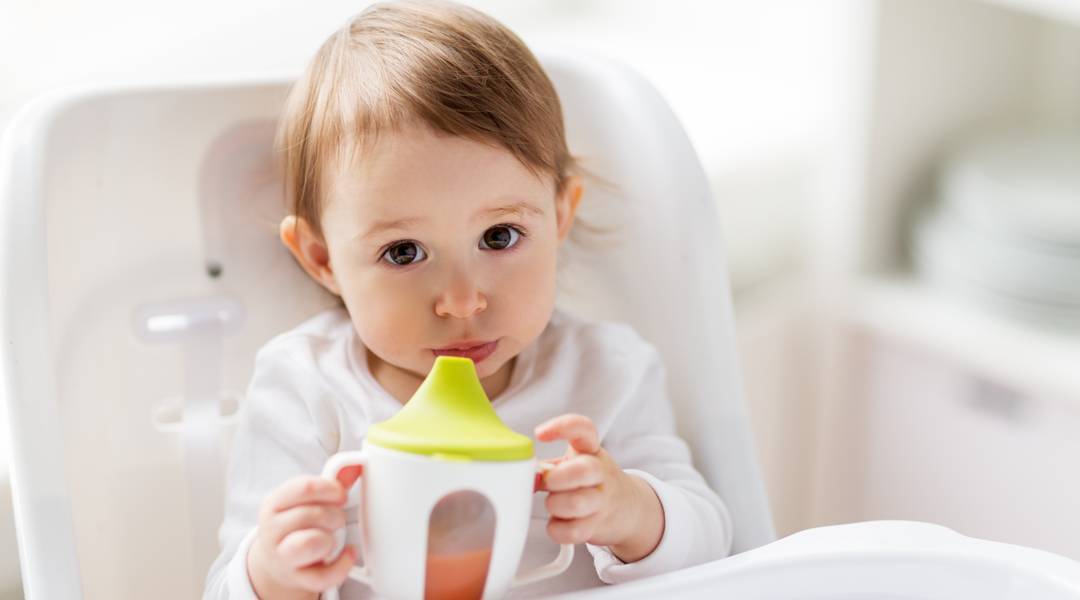 新手妈妈怎么知道奶够不够宝宝吃,新手妈妈怎么判断吃饱