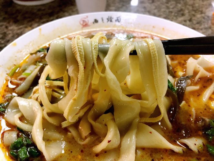 河南郑州正宗烩面在哪个位置,安阳郑州四厂烩面哪一家好吃