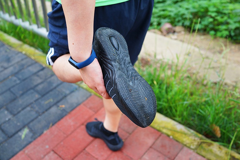 不怕脏，不怕水，还很轻！OneMix小黑鞋评测