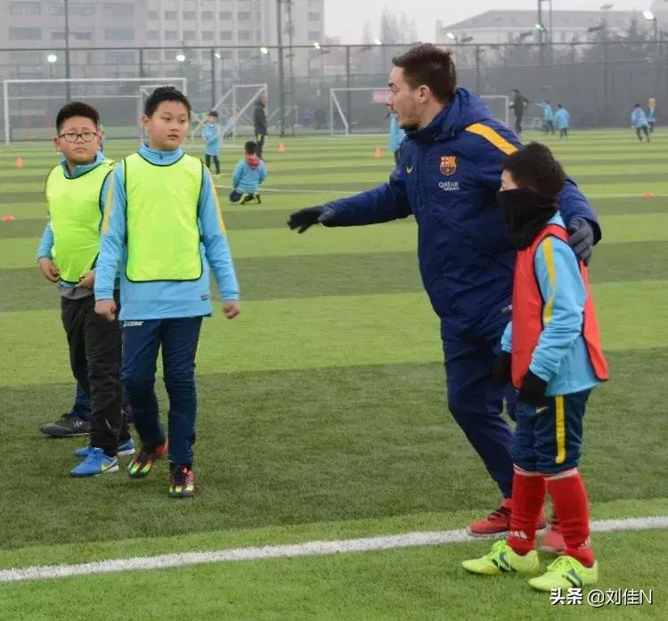 长着外国脸,长着中国脸的外国足球运动员