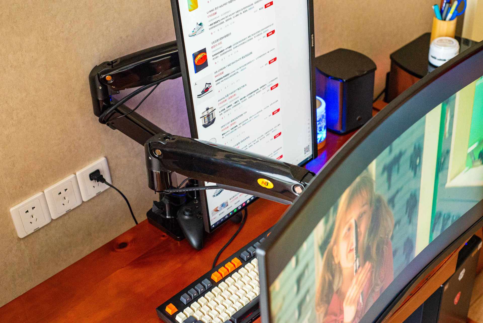 电脑显示器双屏上下支架推荐,显示器桌面挂式两用支架