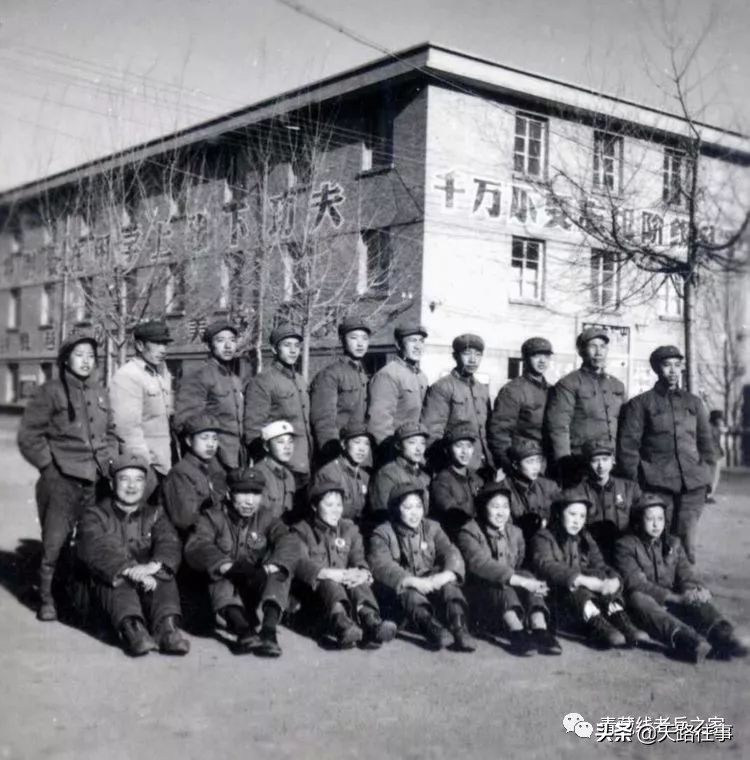 文艺兵跳芳华,文艺兵芳华话剧