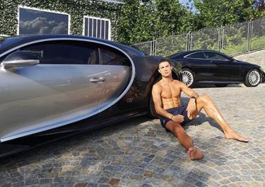 曝c罗预定新款超跑,c罗一亿元买车