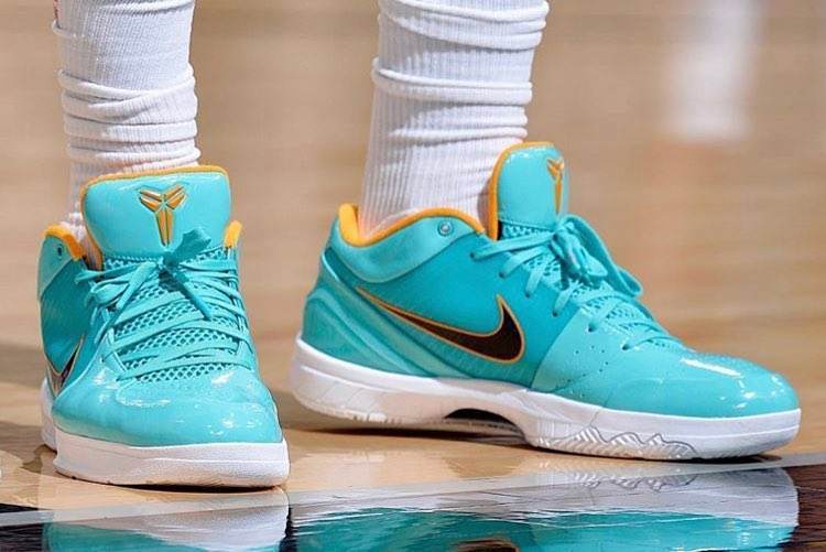 科比5联名undefeated40.5,undefeated联名鞋价格