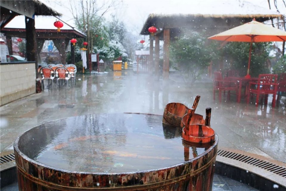 中国十大温泉城市,中国特别有名的十大温泉馆