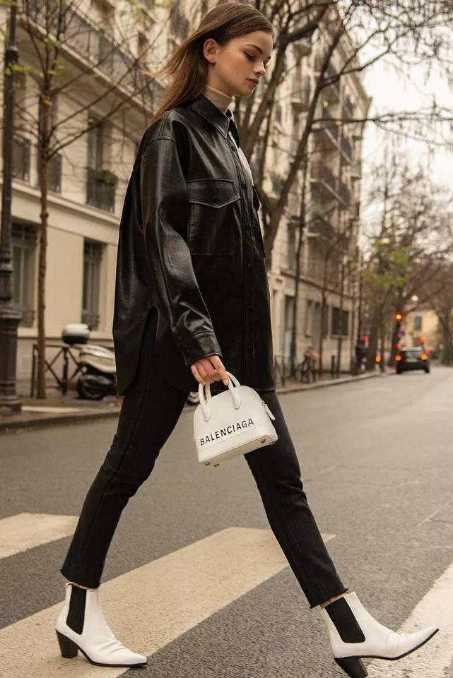 靴子今年最流行的穿搭冬,今年流行什么样的靴子百搭又洋气