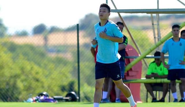 姝︾涓浗鐢疯冻3:0鍐板矝,75鍒嗛挓缁濇潃瑗跨彮鐗欎汉鐧婚《瑗夸箼姒滈