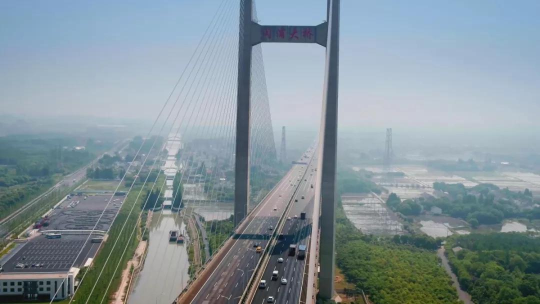 一座城，十六个区，4分20秒带你看航拍上海！