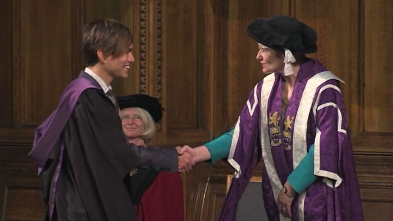 轰动全球的性侵案,英国特大性侵案