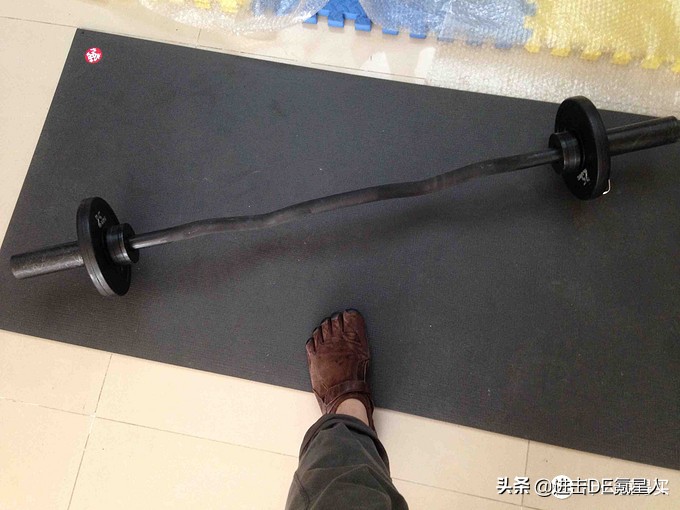 家庭健身需要哪些健身器材,最有效家庭健身动作