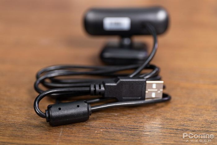 电脑自带摄像头太偏,电脑自带的摄像头效果怎么样