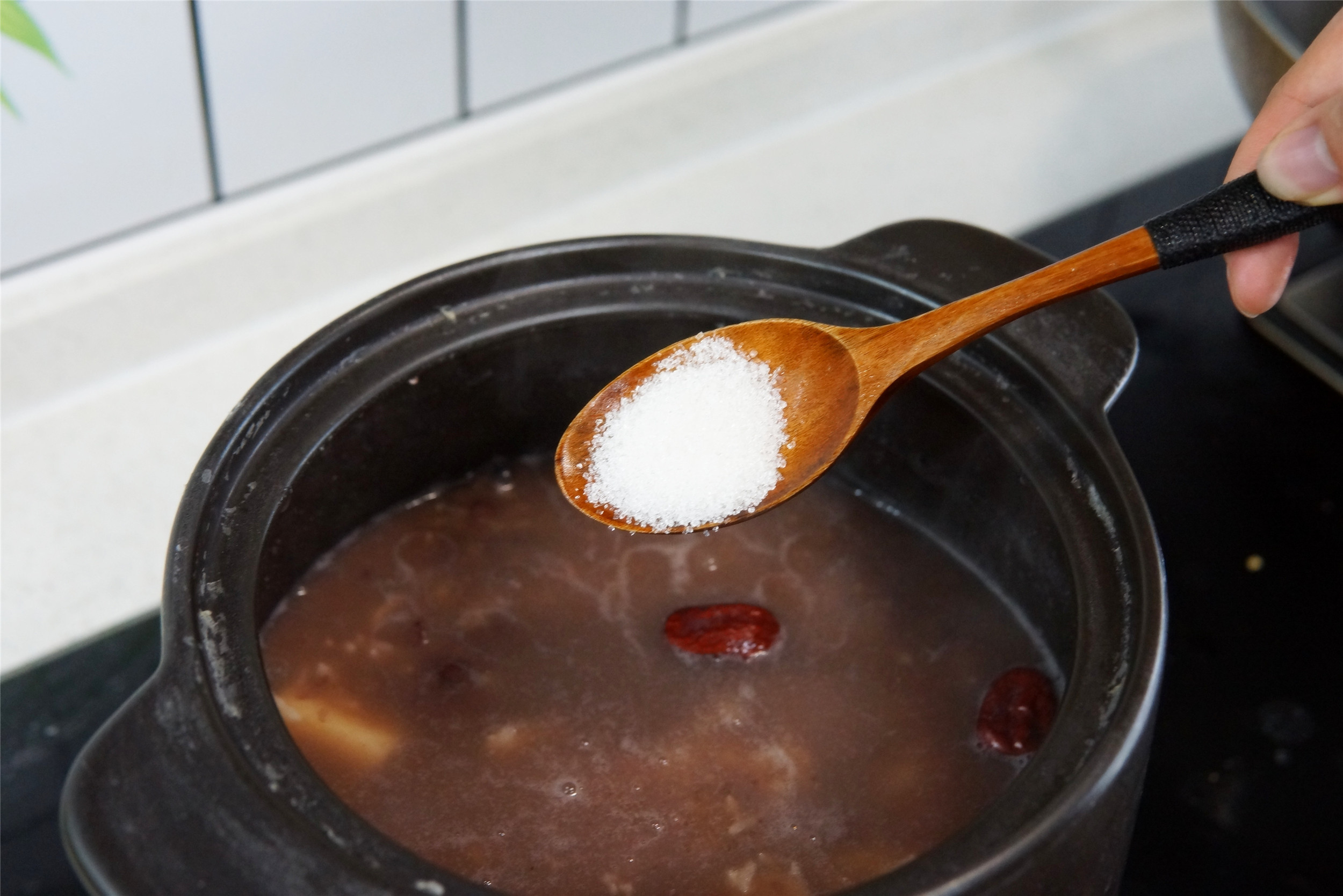 熬红豆粥快速软烂的方法,熬红豆粥红豆要泡多久